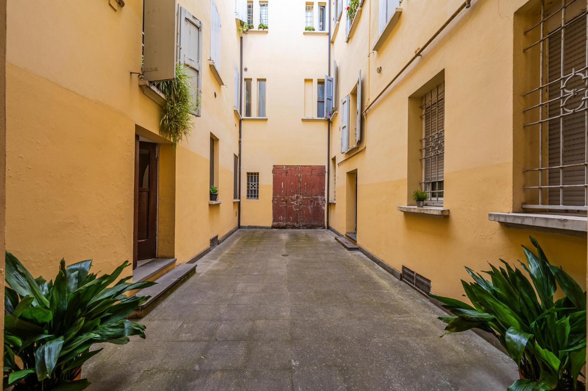 Sui Tetti Di Bologna Centro, Casa Dei Colori — Photos 3